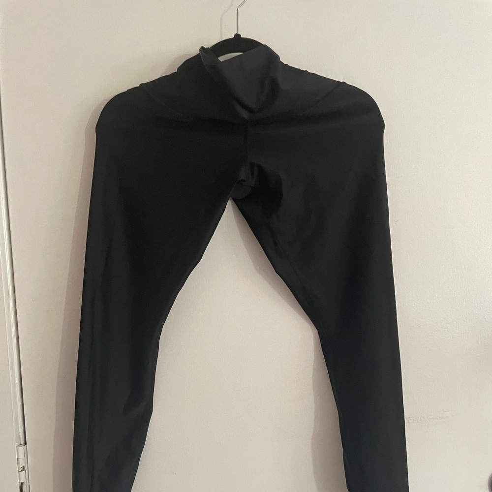 Lululemon wunder under spandex